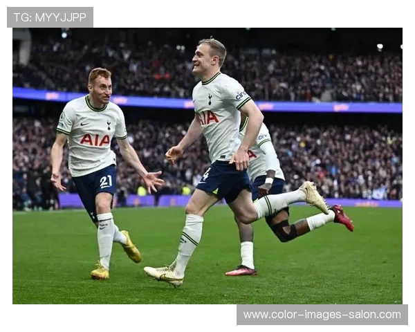 切尔西重建进程缓慢，问题根源何在：三年未确立稳定战术体系影响球队竞争力